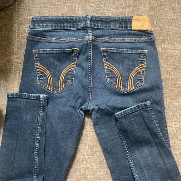 Hollister skinny jeans 27x33 - Picture 2 of 2